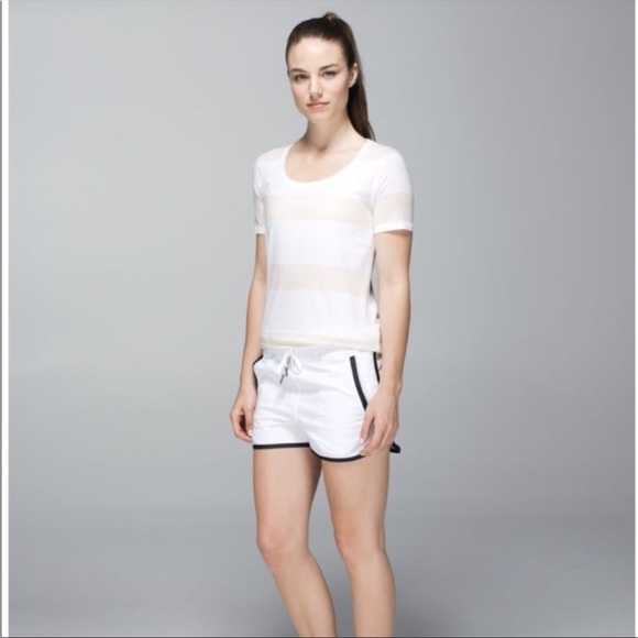 Lululemon Every Yogi  Scoop Neck Casual Tee Stroll Stripe Heathered Cashew White - Picture 16 of 16